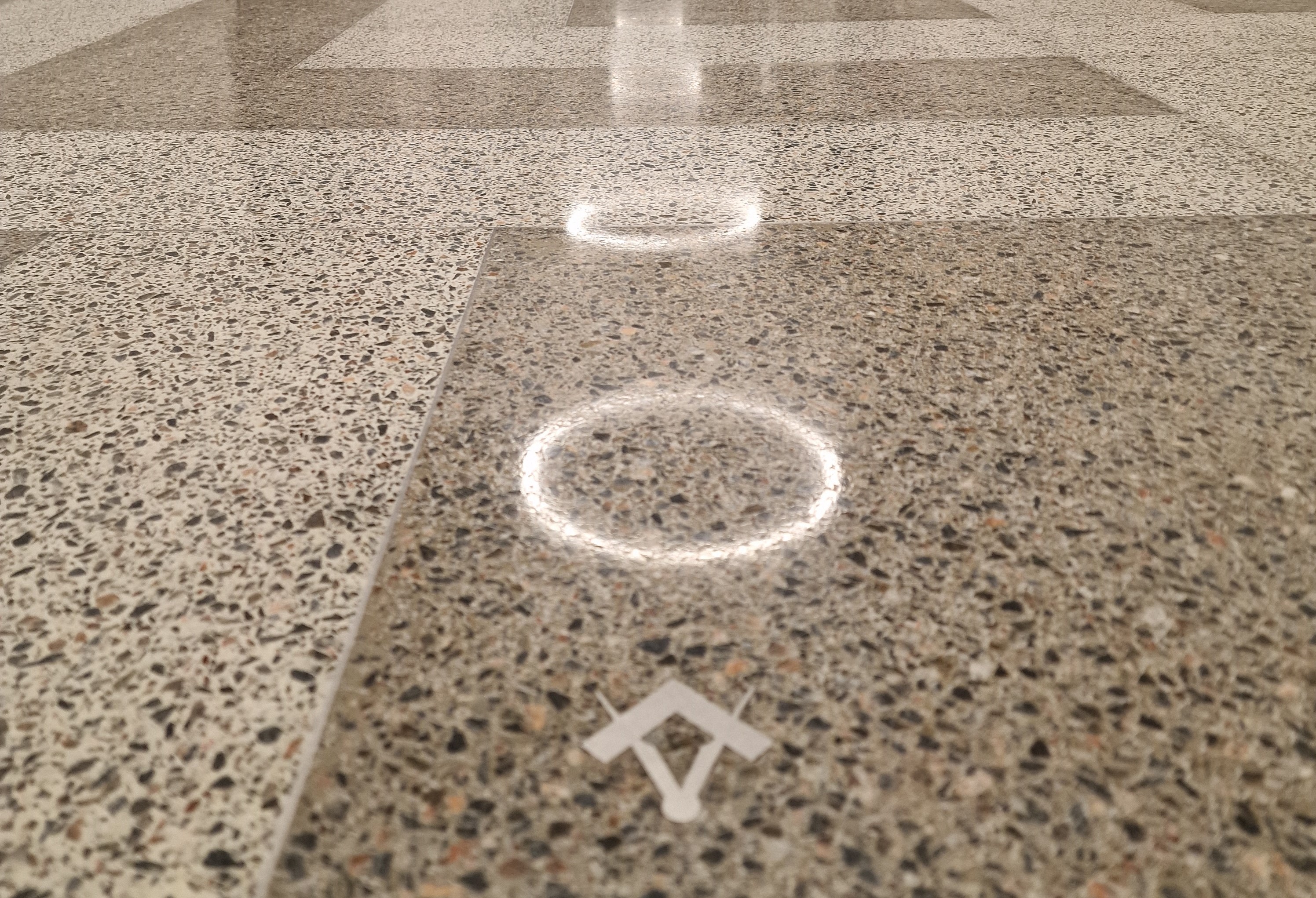 terrazzo grīdu slīpēšana